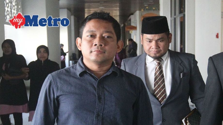 ADAM Fahmy hadir ke Mahkamah Rendah Syariah Kuala Lumpur bagi sebutan semula kes penceraian dengan Ezlynn pada 21 Ogos lalu. FOTO Syarafiq Abd Samad.