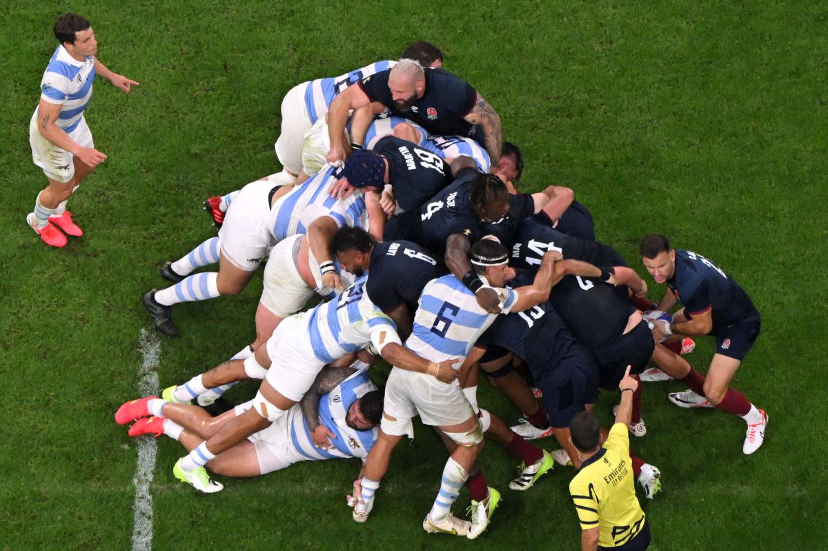 ANTARA aksi England bertemu Argentina sebelum ini. FOTO AFP