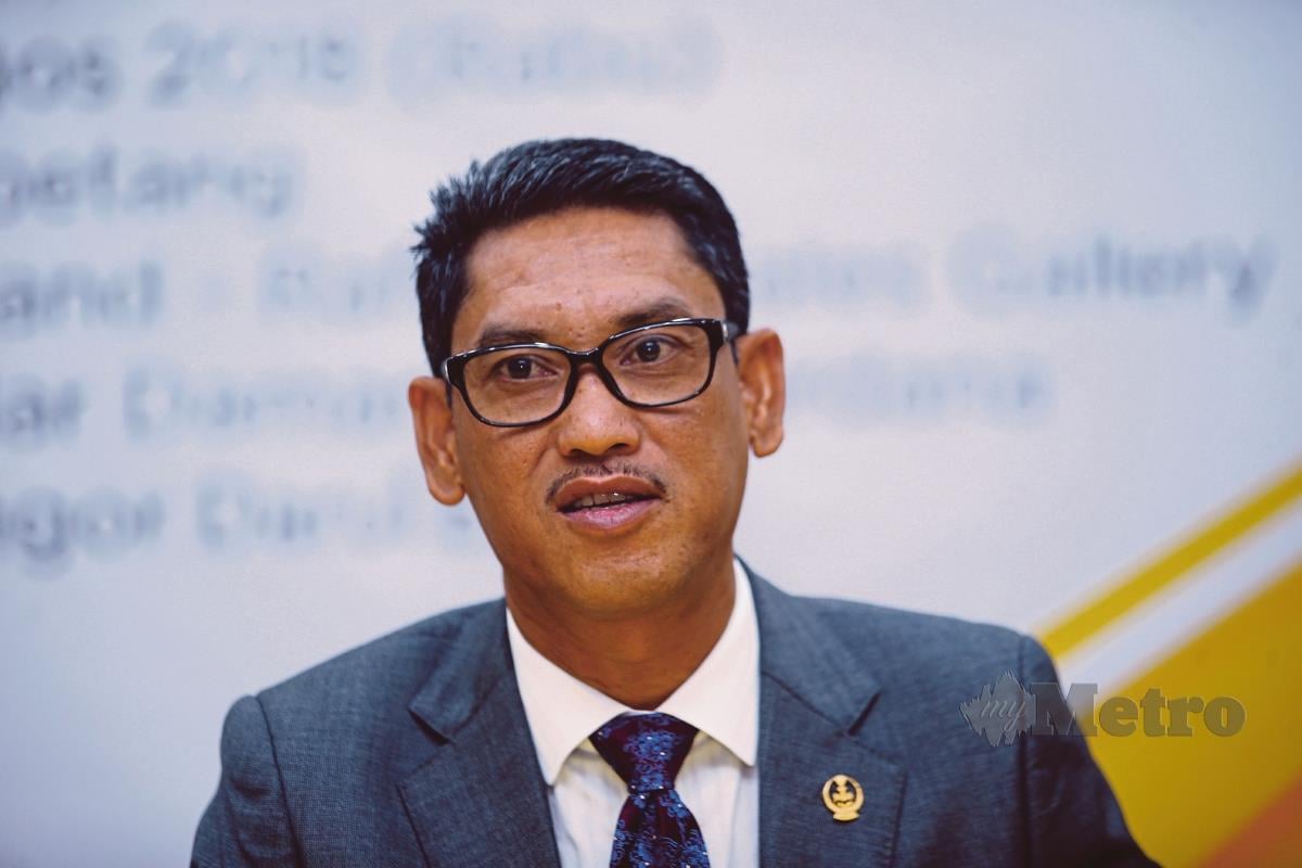 Ahmad Faizal Azumu.