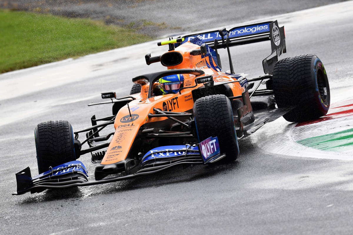 Pemandu McLaren, Lando Norris memandu jenteranya pada sesi latihan. FOTO Agensi