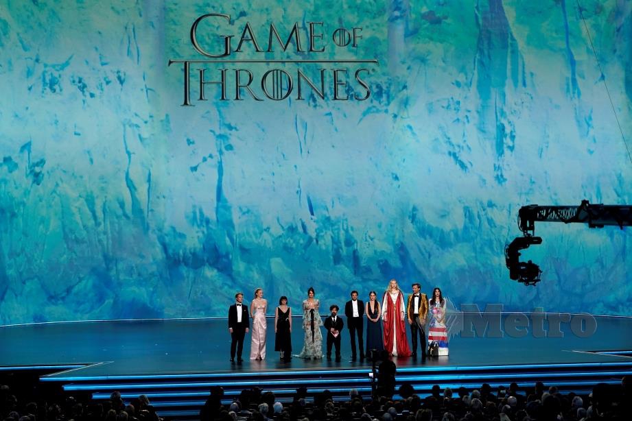 PELAKON GOT ketika Anugerah Emmy ke-71 yang berlangsung di Microsoft Theater, Los Angeles.