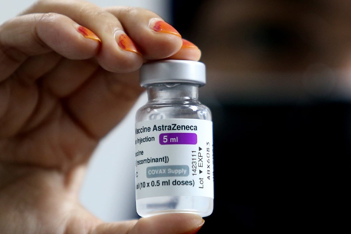 GAMBAR fail vaksin Covid-19 keluaran AstraZeneca. FOTO Reuters