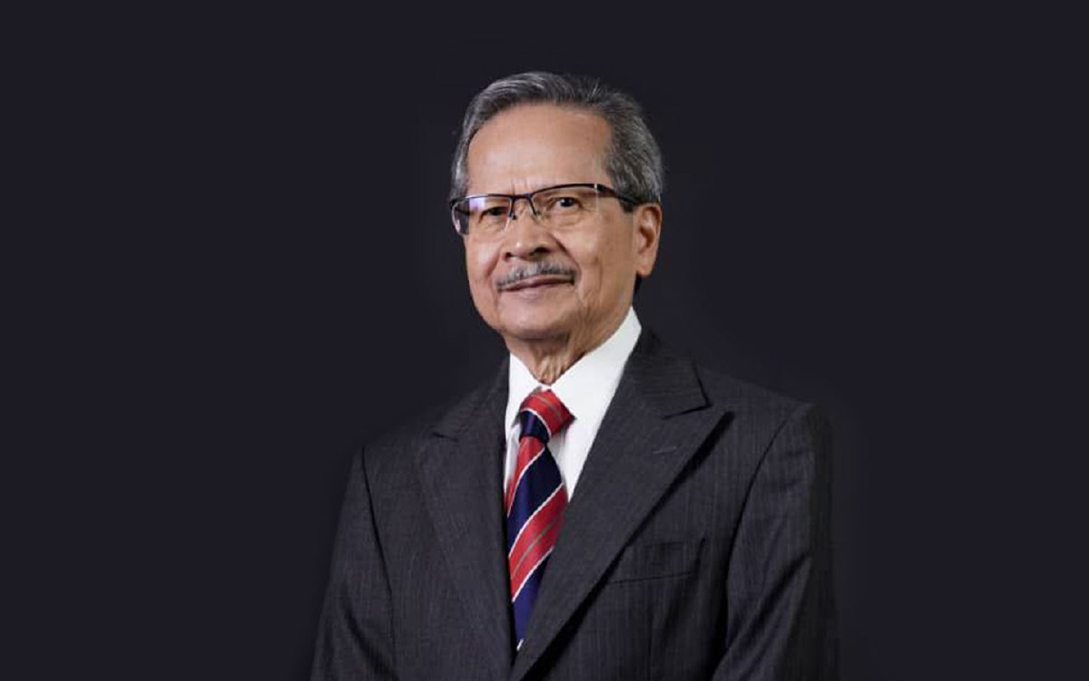 Tengku Mohd Azzman dilantik Presiden ASM ke-6.