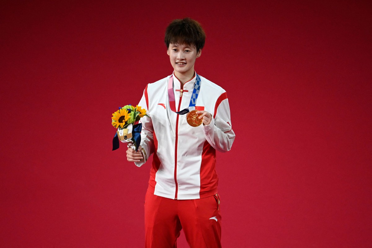Pemain China, Chen Yufei memenangi pingat emas perseorangan badminton wanita di Olimpik Tokyo. FOTO AFP