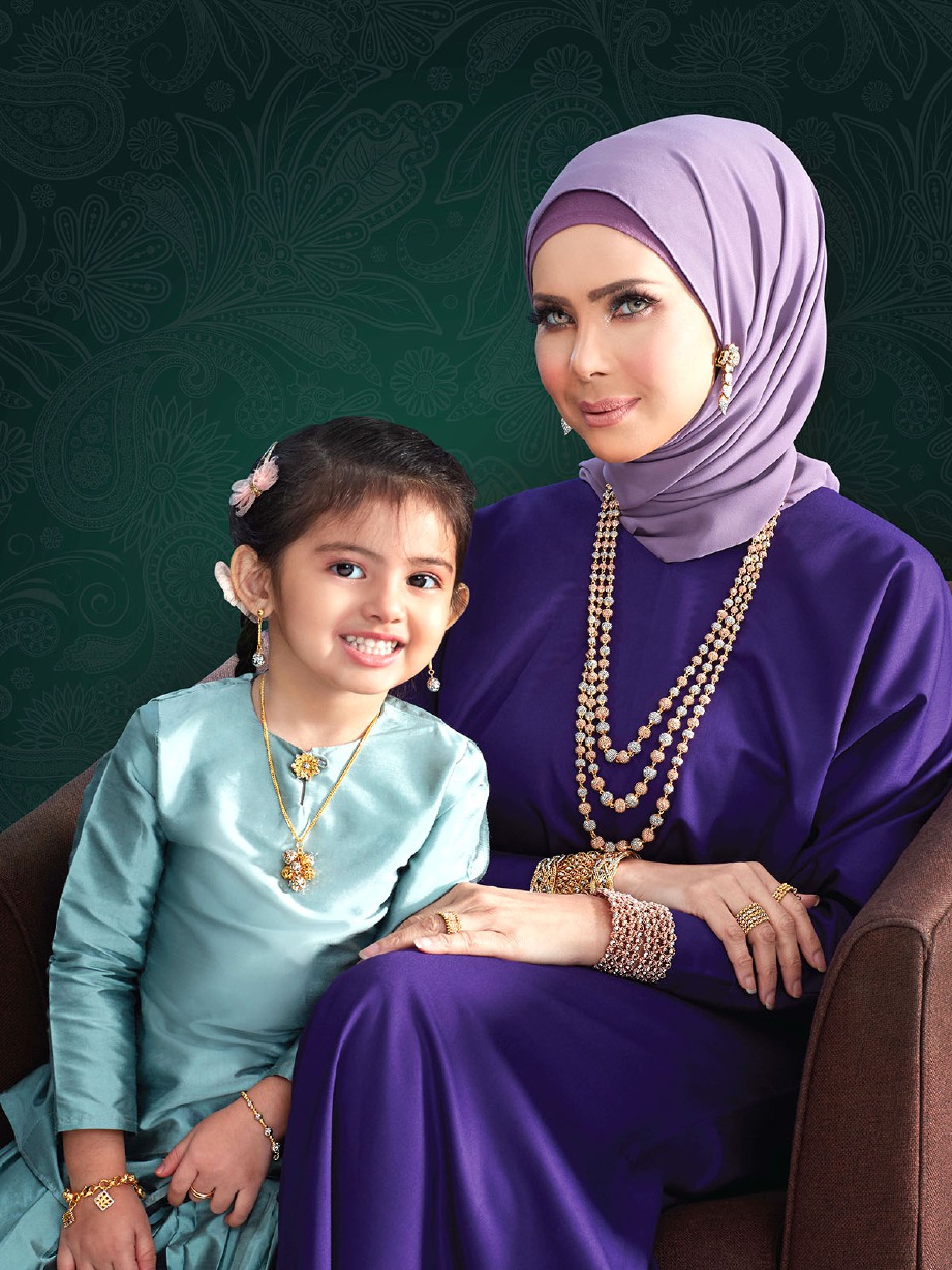 ROZITA bersama si ciliknya, Aaisyah Dhia Rania.