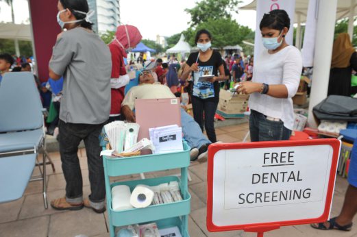 'Free Market’ di Bulatan Gemilang Presint 4, Putrajaya. FOTO Bernama