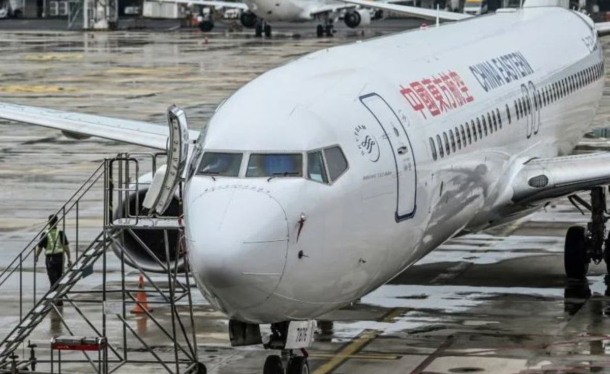 ANTARA pesawat China Eastern Airlines. FOTO AFP 