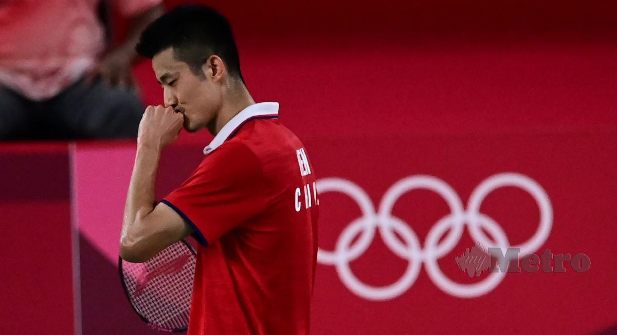 CHEN Long memohon maaf kerana gagal mempertahankan kejuaraan perseorangan lelaki di Olimpik Tokyo. FOTO AFP