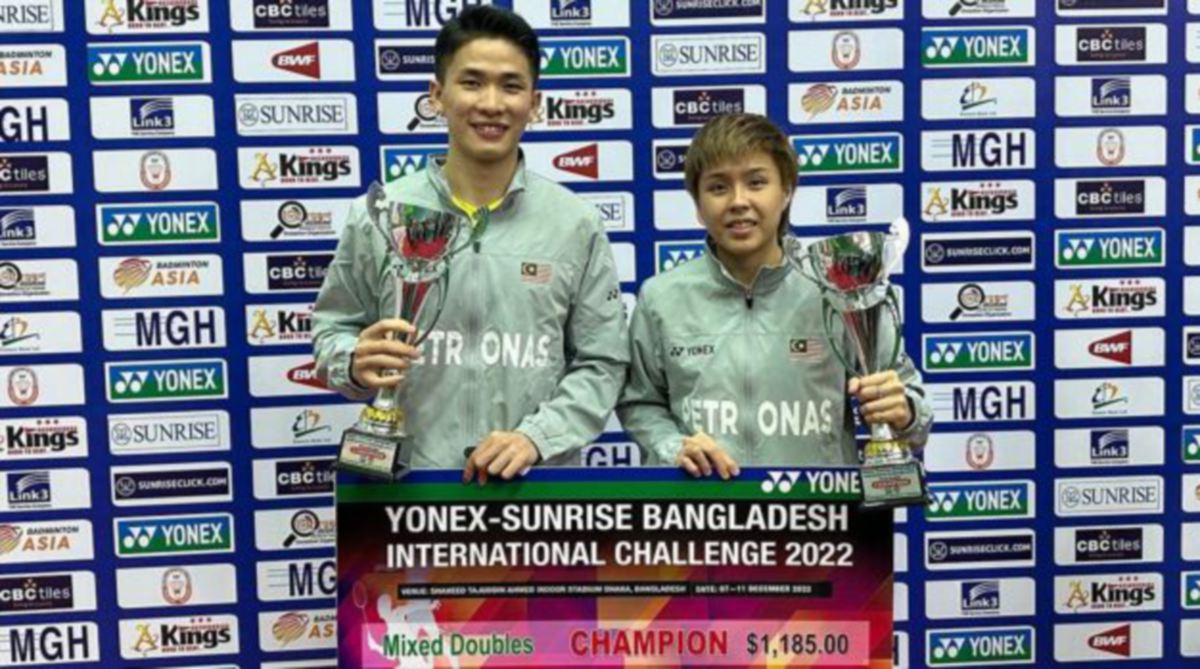 TANG Jie-Ee Wei tuai kejuaraan sulung di Bangladesh. FOTO Ihsan Facebook Chen Tang Jie