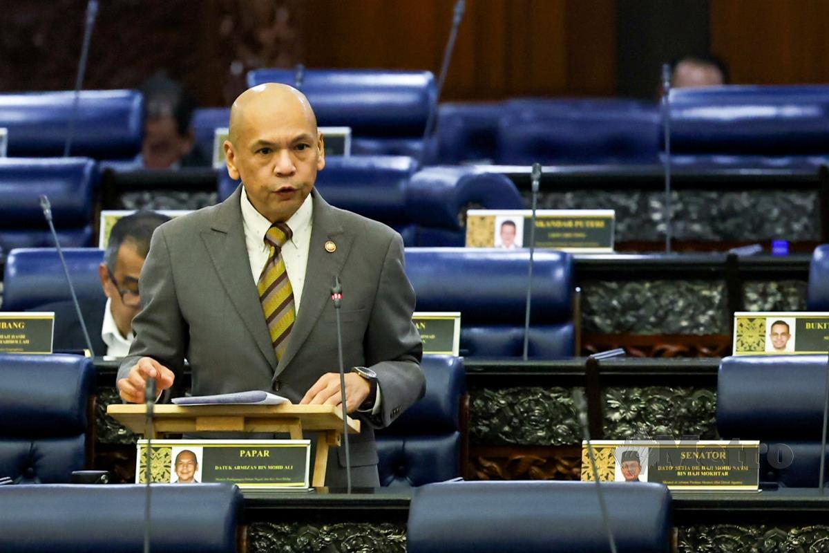Armizan Mohd Ali pada Persidangan Dewan Rakyat sempena Mesyuarat Kedua, Penggal Ketiga Parlimen Kelima Belas di Bangunan Parlimen hari ini. FOTO BERNAMA