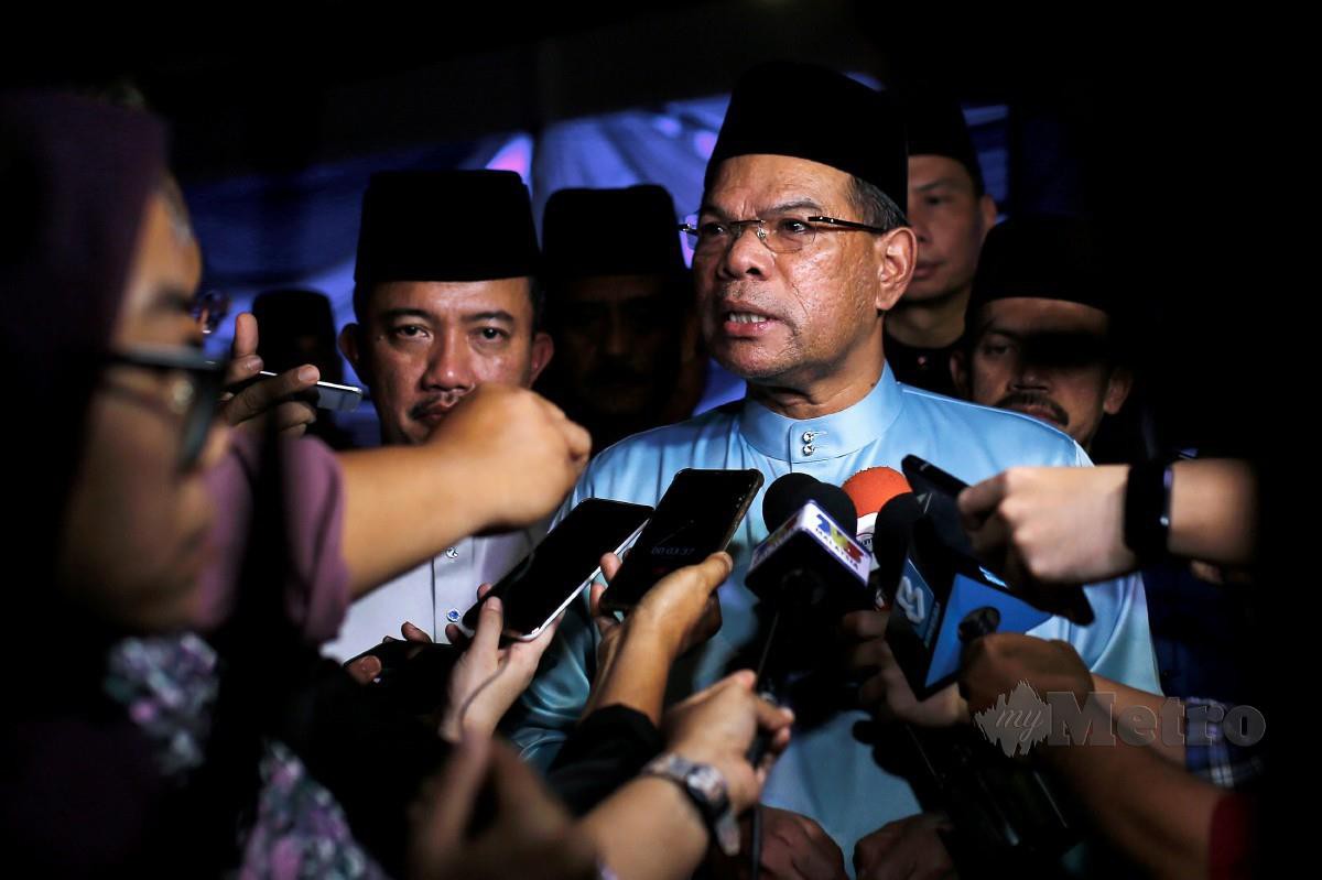 SAIFUDDIN Nasution bercakap kepada pemberita ketika sidang media pada Majlis Penerapan Nilai-Nilai Murni dan Iftar KDN Madani. FOTO Bernama 