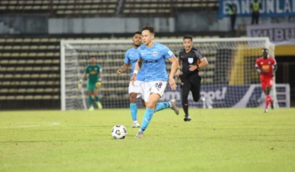 DARREN berjaya menjaringkan gol kemenangan PJ City pada minit ke-52. FOTO Ihsan PJ City