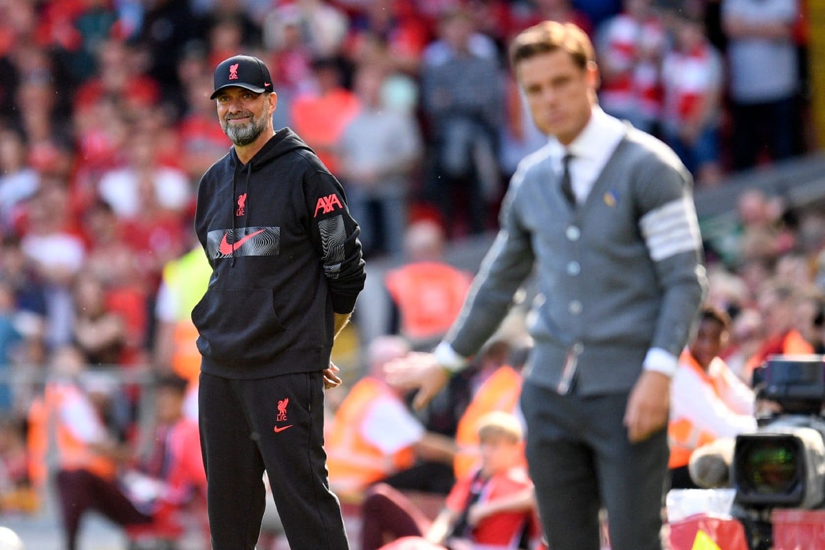 KLOPP (kiri) puas hati Liverpool catat kemenangan pertama. -FOTO AFP