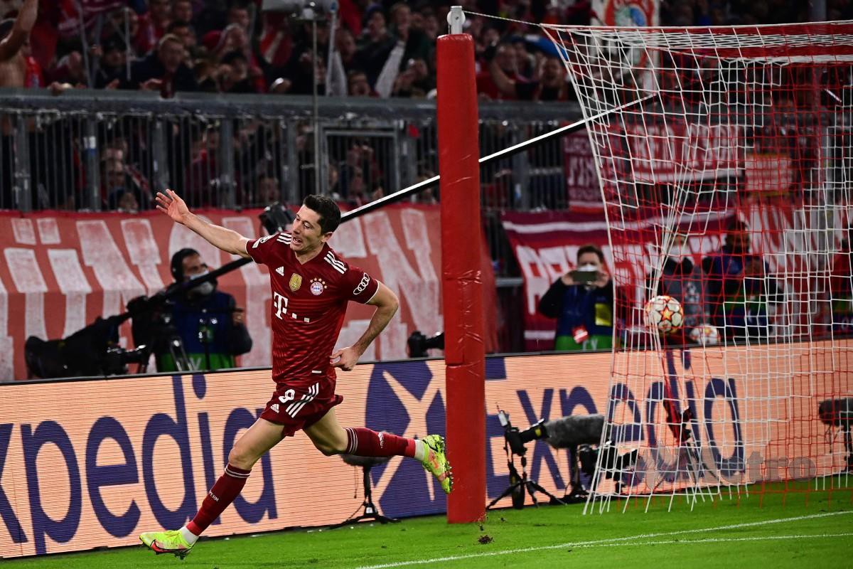 PENYERANG Bayern, Lewandowski. -FOTO AFP