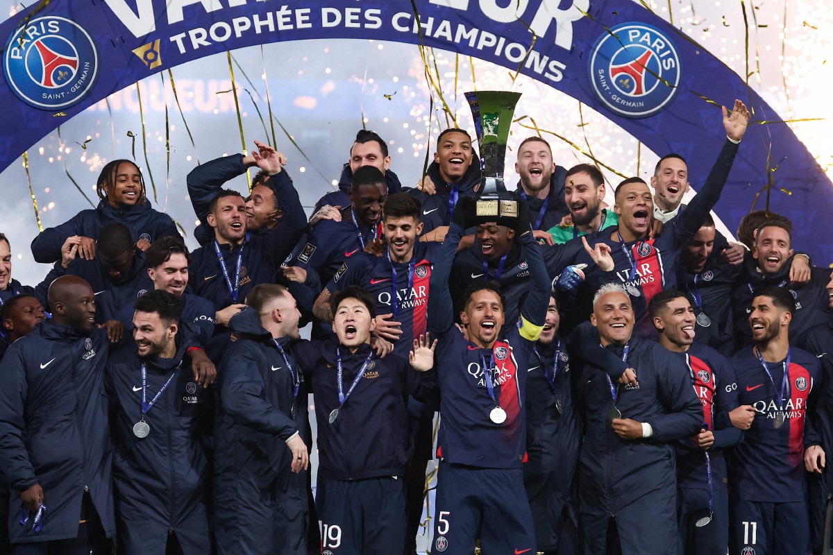 PSG muncul juara Trofi Juara Perancis selepas menewaskan Toulouse. -FOTO AFP  