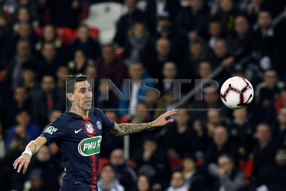 Pemain Paris Saint-Germain Angel Di Maria menjaringkan dua gol pada saingan suku akhir Piala Perancis ketika pasukan itu menewaskan Dijon, 3-0 di Paris. FOTO AFP.