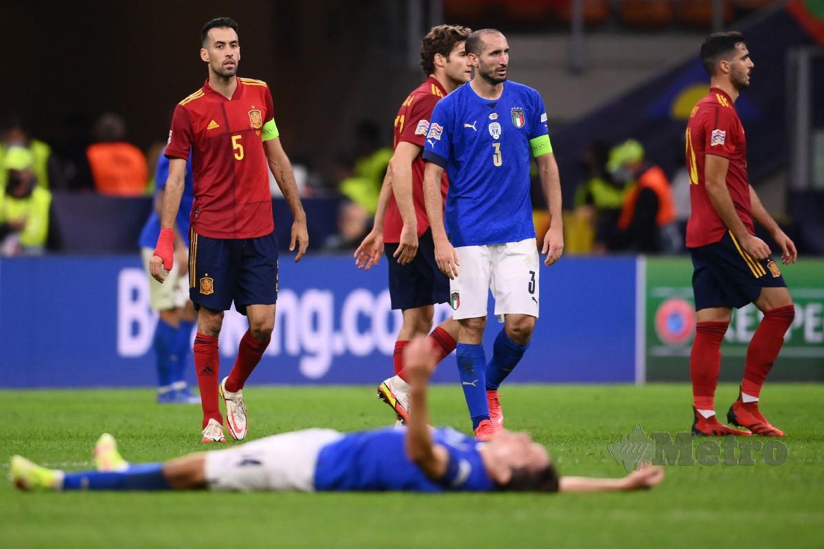 REAKSI pertahanan Itali Giorgio Chiellini yang kecewa selepas gagal ke final. -FOTO AFP 
