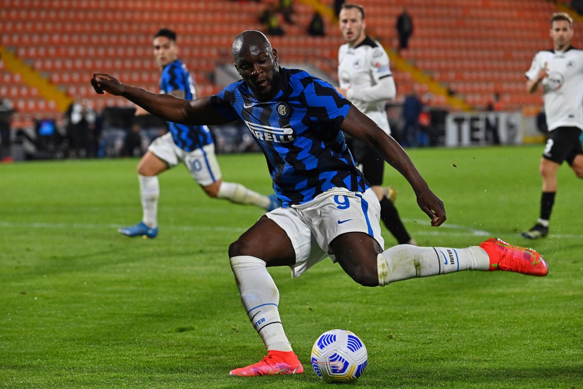 Penyerang Belgium dan Inter Milan, Romelu Lukaku muncul penjaring terbanyak bagi kelabnya. FOTO AFP