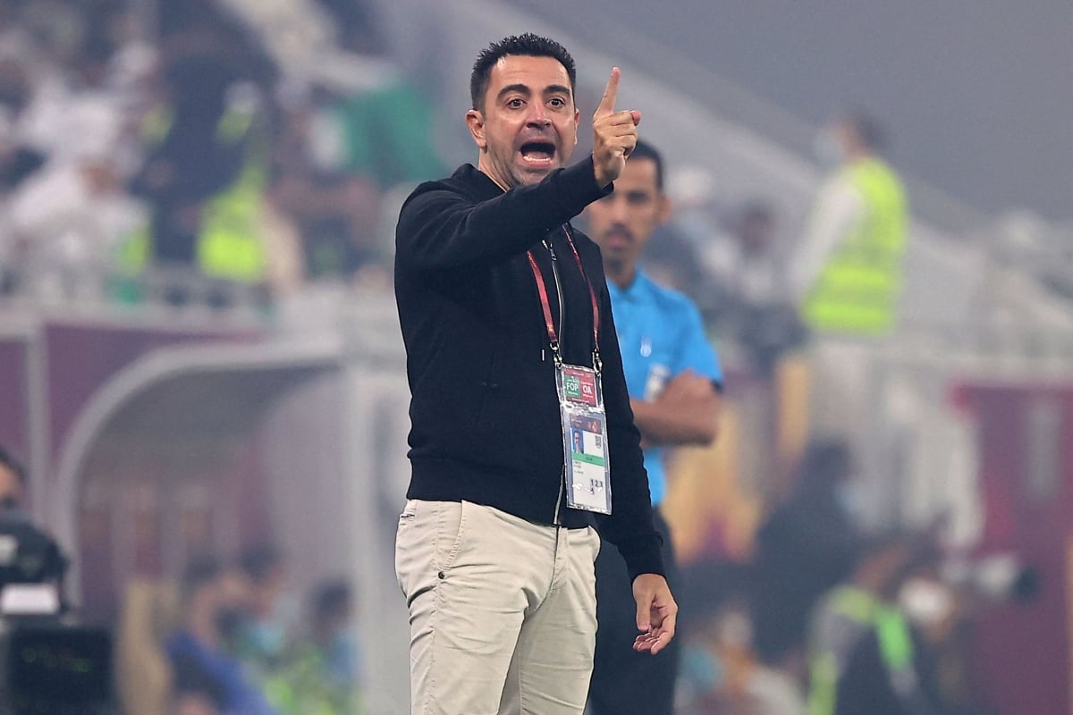 AKSI Xavi memberikan arahan kepada pemainnya ketika  Al-Sadd menentang Al-Rayyan di Doha.  