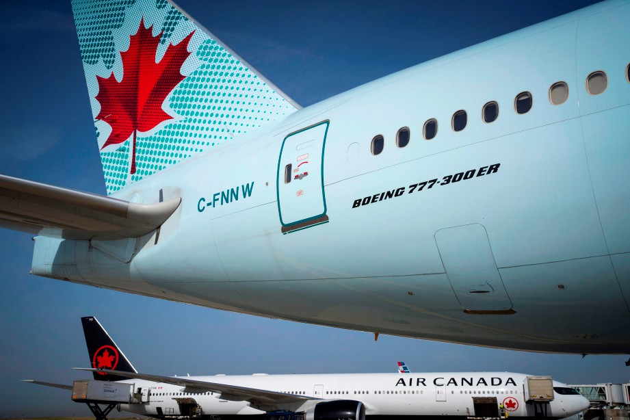 FOTO fail menunjukkan pesawat Air Canada. FOTO AFP