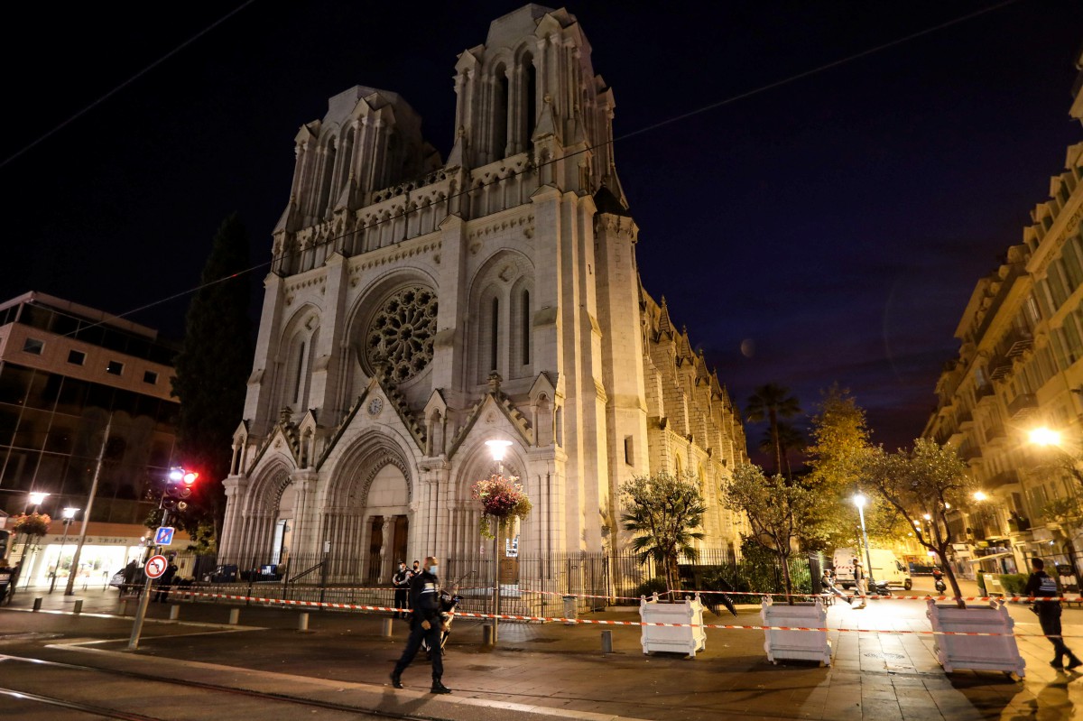 Lokasi serangan di gereja Notre Dame di Nice, Perancis. Foto AFP