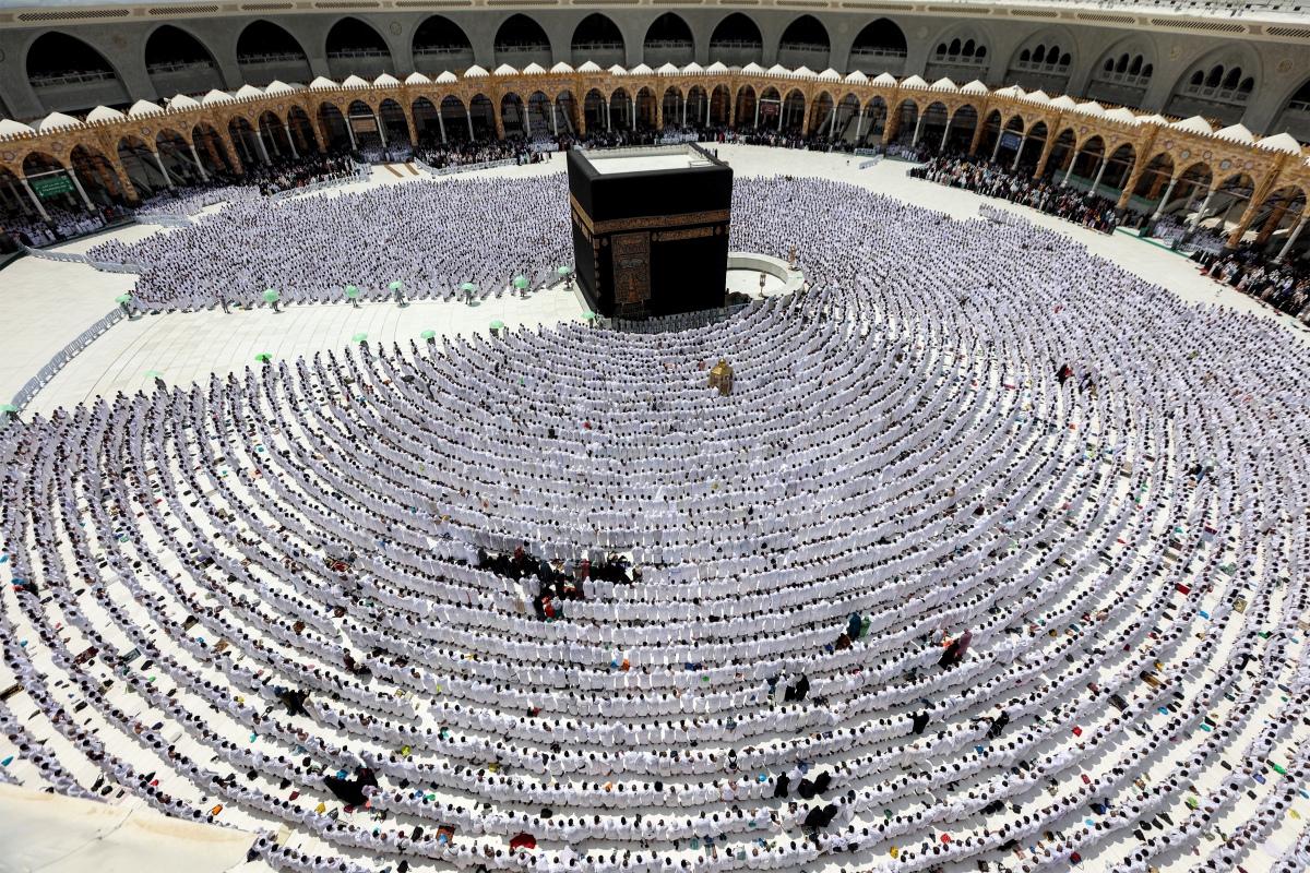 UMAT Islam di Masjidilharam, pada Jumaat. FOTO AFP