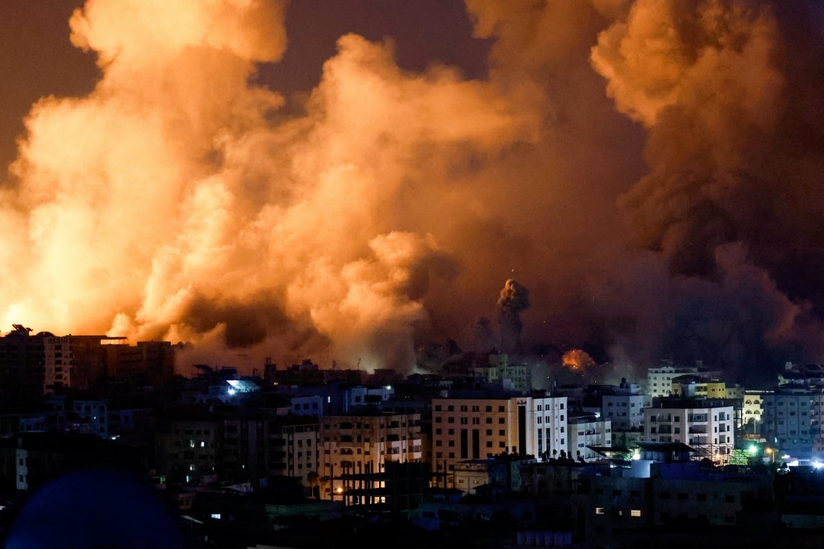 ASAP tebal susulan serangan udara di Gaza pada 9 Oktober. foto Reuters 