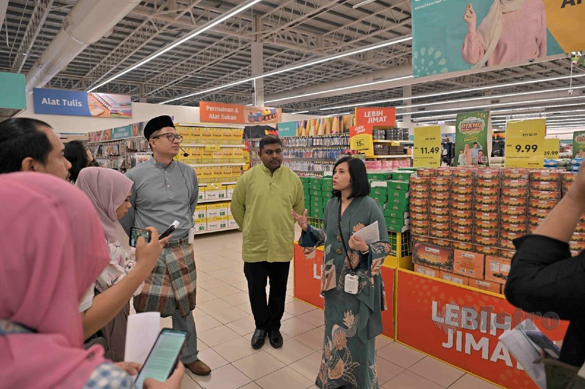 LOTUS’S Malaysia tawar diskaun sehingga 50 peratus sempena Ramadan dan raya untuk kira-kira 3,600 jenis barangan keperluan di bawah kempen Sama-Sama Riang Berganda.