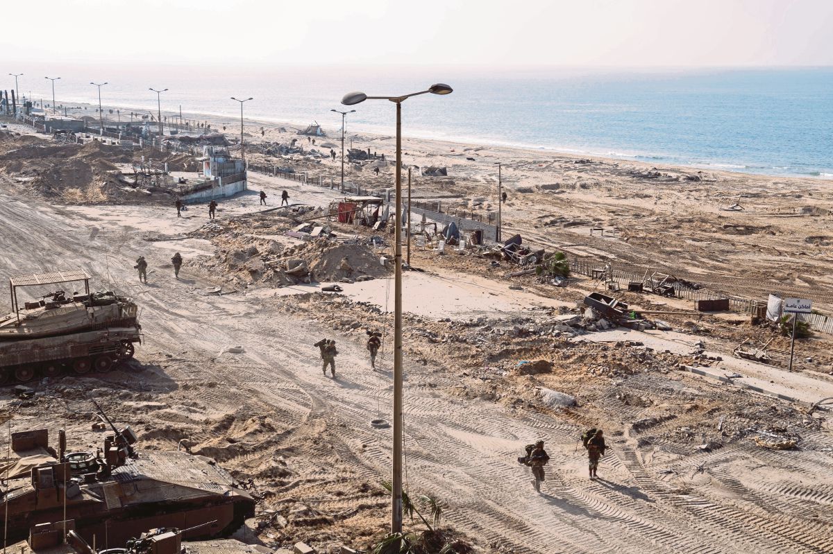 TENTERA Israel dilihat di Semenanjung Gaza. FOTO Reuters 