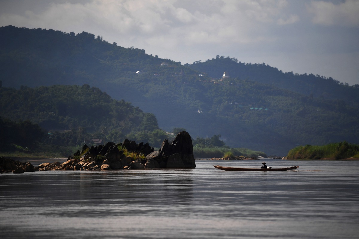 SUNGAI Mekong di Chiang Rai, utara Thailand yang bersempadan dengan Laos. FOTO fail AFP 