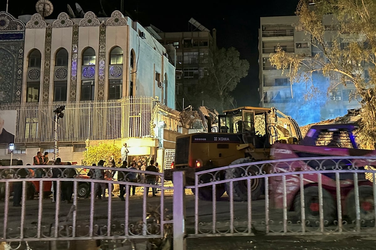 FOTO fail menunjukkan keadaan selepas serangan Israel ke atas konsulat Tehran di Damsyik pada 2 April lalu. FOTO AFP