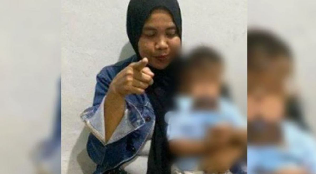 SITI Maulia menyedari bayi itu bukanlah anaknya selepas ujian DNA di sebuah makmal di Jakarta. FOTO Agensi
