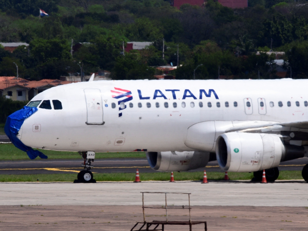PESAWAT Latam Airlines. FOTO fail AFP 
