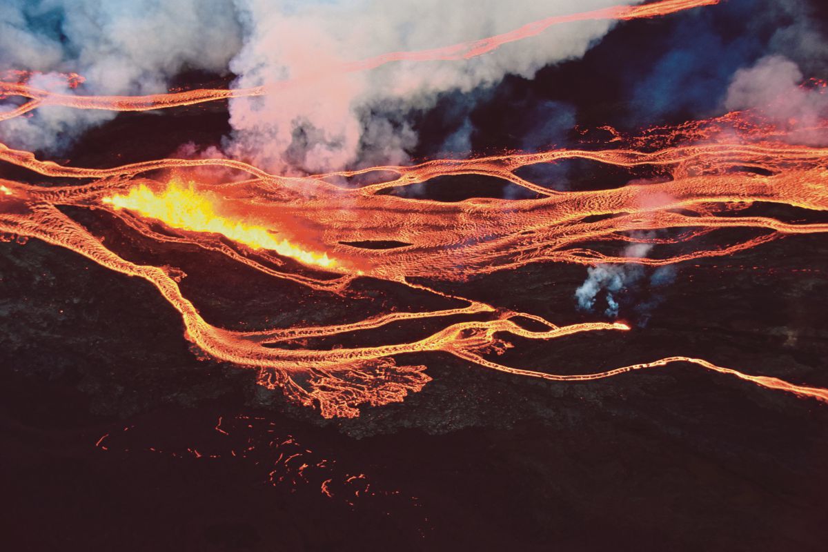 LAVA dari Gunung Berapi Mauna Loa. FOTO Reuters