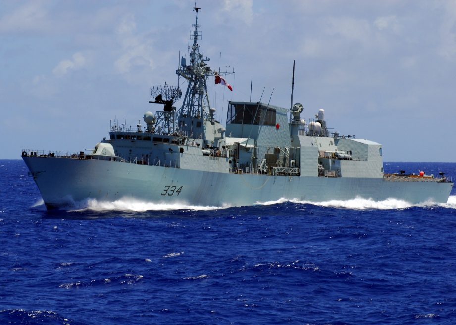 KAPAL frigat HMCS Regina. -Foto Agensi