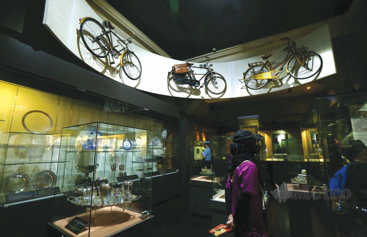 KOLEKSI basikal kesayangan Sultan Salahuddin Abdul Aziz Shah digunakan ketika mendekati rakyat jelata. 
