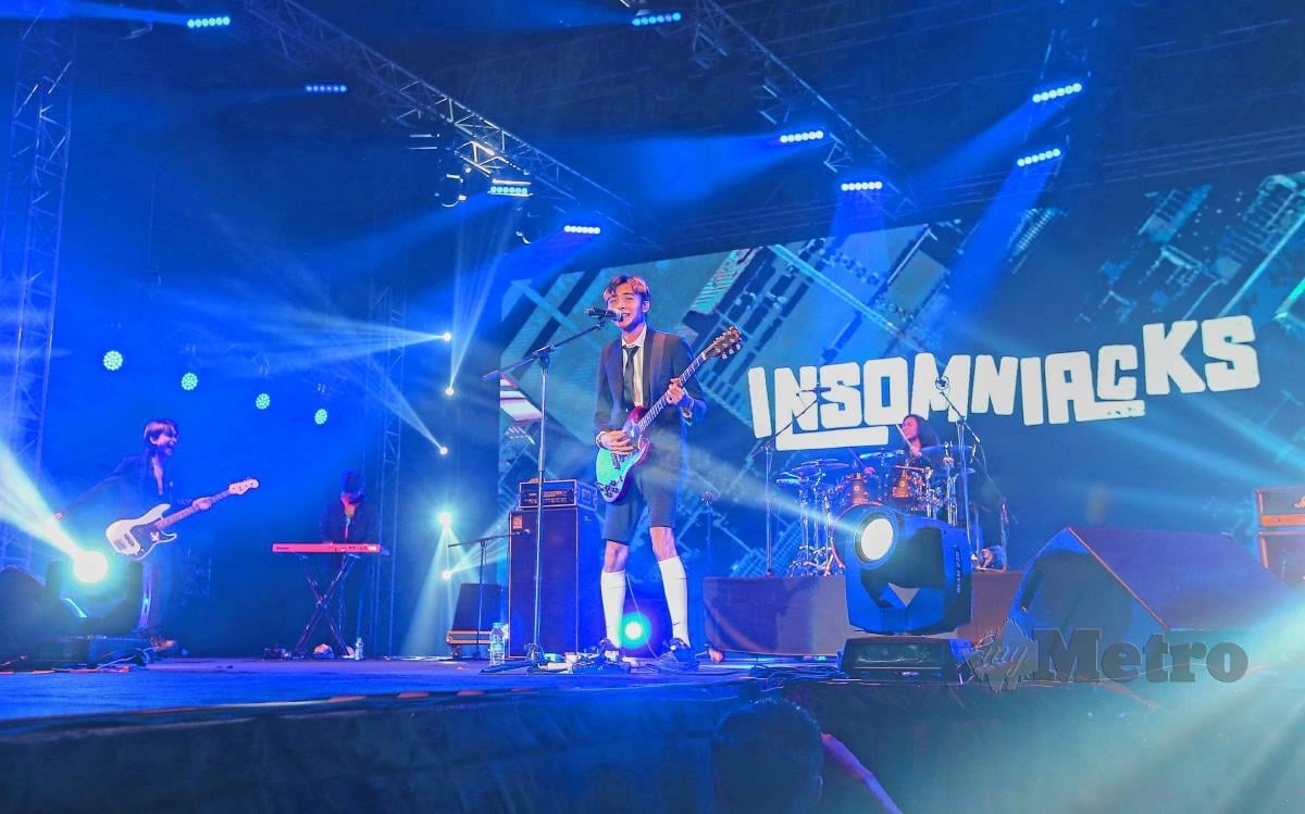 KUMPULAN Insomniacks berjaya menjalankan tanggungjawab membuka tirai konsert dengan baik. - FOTO Genes Gulitah
