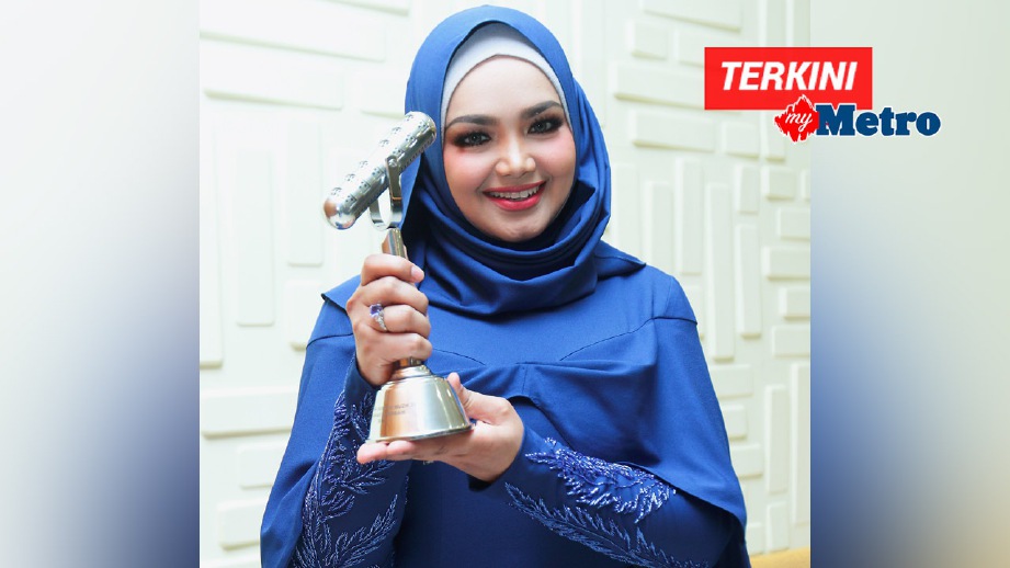 SITI Nurhaliza memenangi lima kategori pada Anugerah Industri Muzik ke-22. FOTO Aziah Azmee