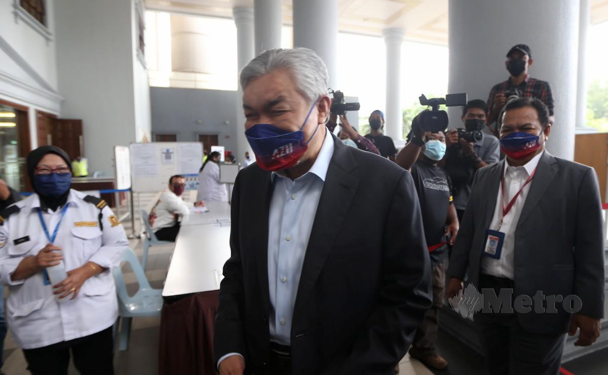 Ahmad Zahid hadir bagi hujahan akhir pendakwaan kes rasuah membabitkan Yayasan Akalbudi di Kompleks Mahkamah Kuala Lumpur. FOTO MOHAMAD SHAHRIL BADRI SAALI
