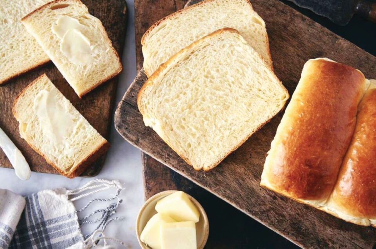 SAJIAN roti adalah pilihan sajian karbohidrat kegemaran rakyat tempatan selain nasi.