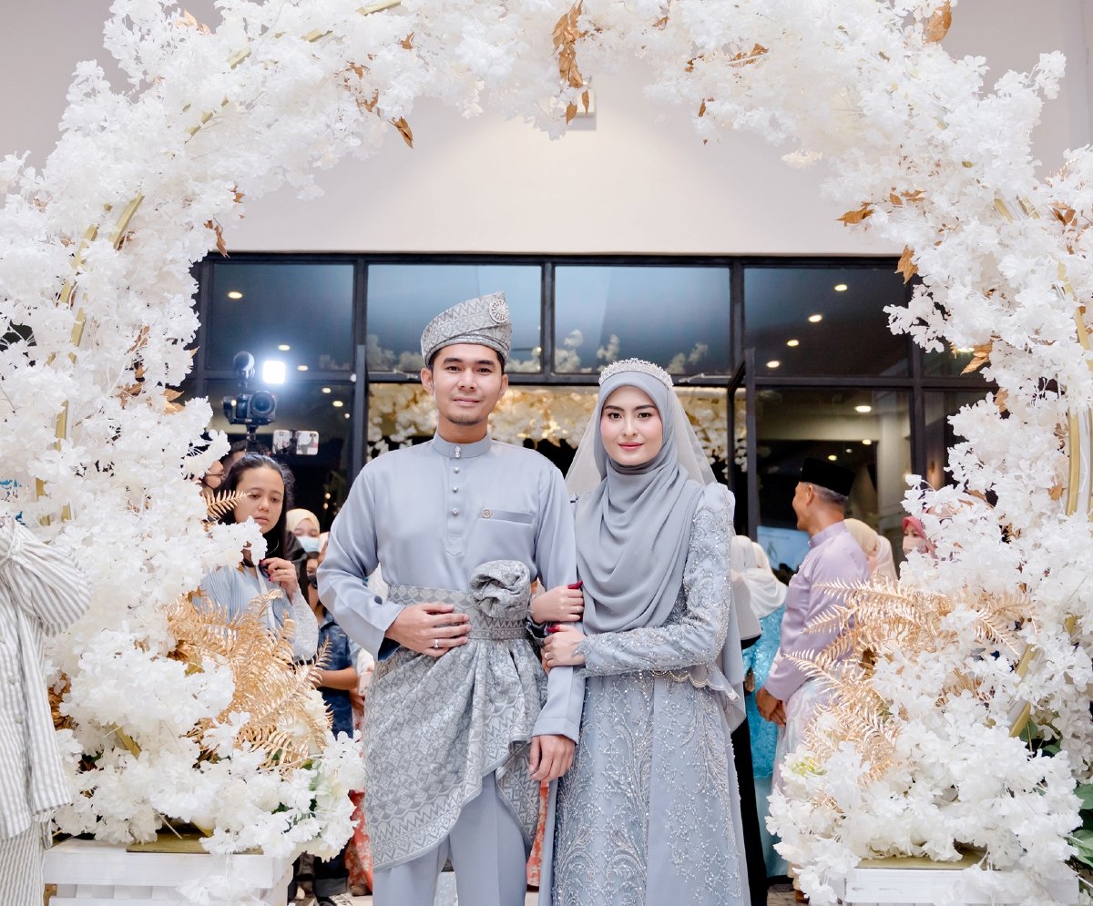 WANY Hasrita dan suami, Mohd Al-Adib diijabkabul pada 23 Julai lalu. - FOTO Mv4r