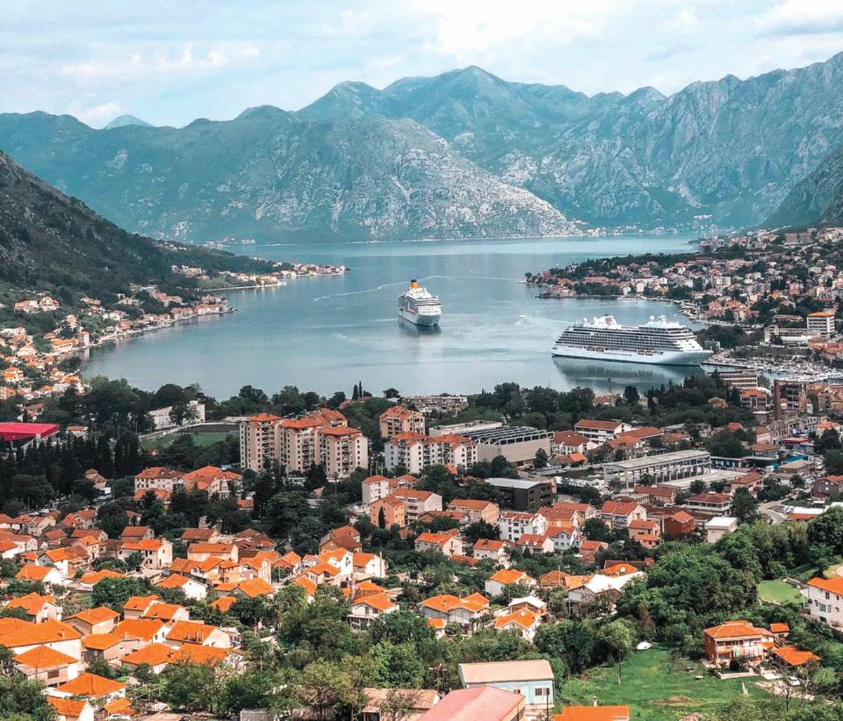 KEINDAHAN bandar Montenegro dari tanah tinggi yang mempunyai pesona tersendiri.