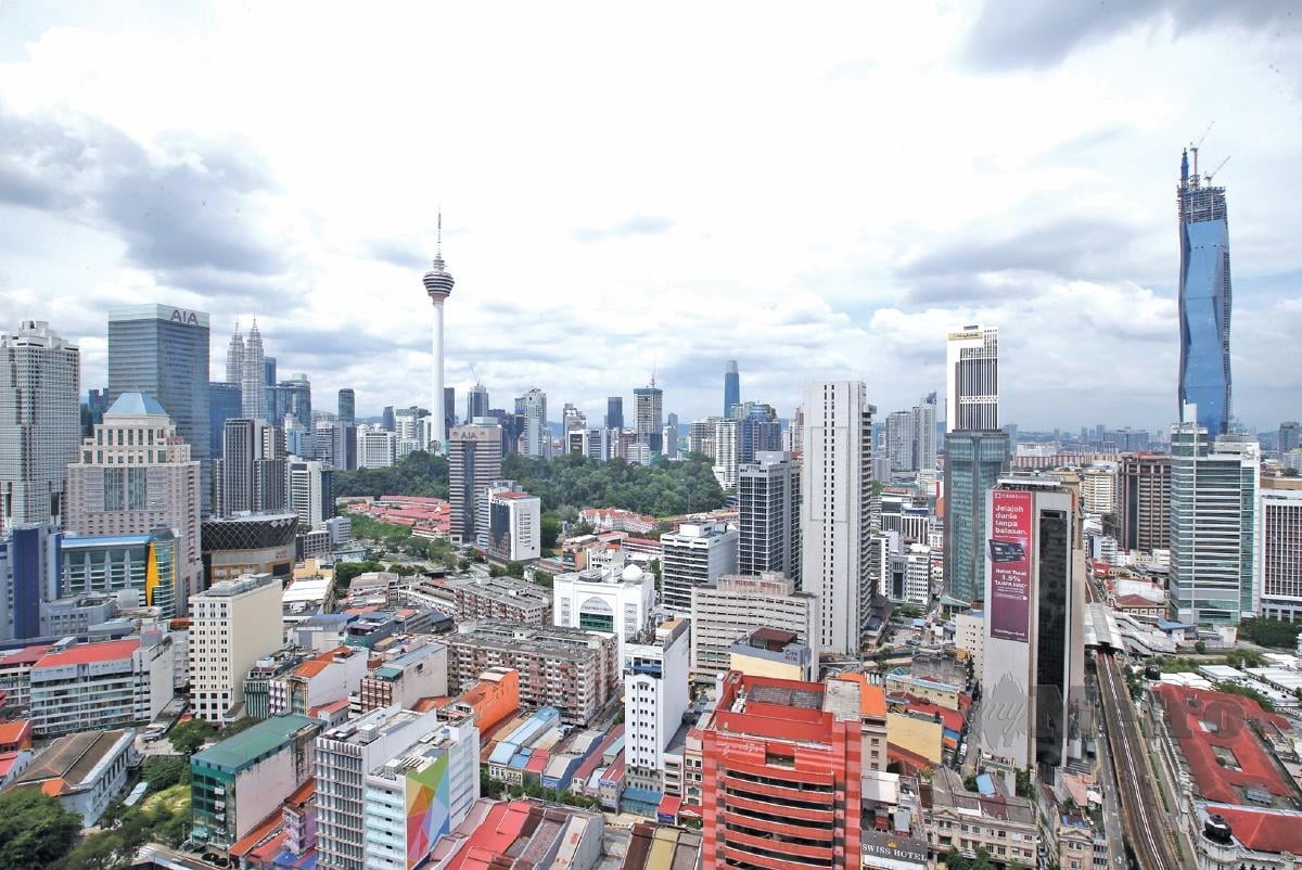 KAWASAN sekitar Kuala Lumpur masih menjadi pilihan pembeli. - FOTO Arkib NSTP