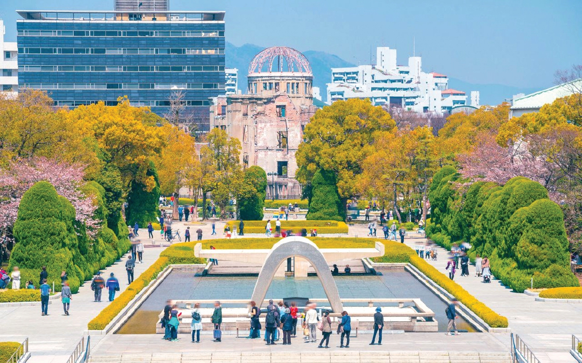 TAMAN Memorial Keamanan Hiroshima bagi mengenang peristiwa pengeboman Hiroshima. 