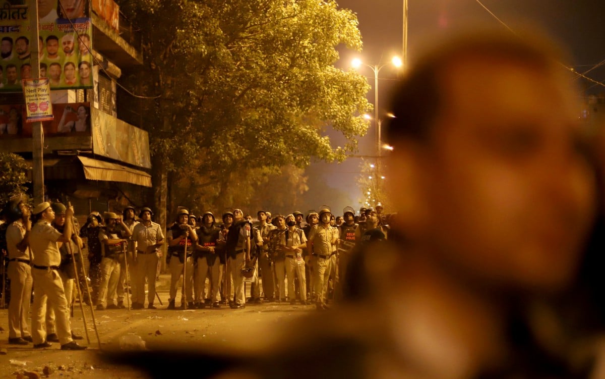 Rusuhan yang berlaku di New Delhi, India. FOTO Reuters