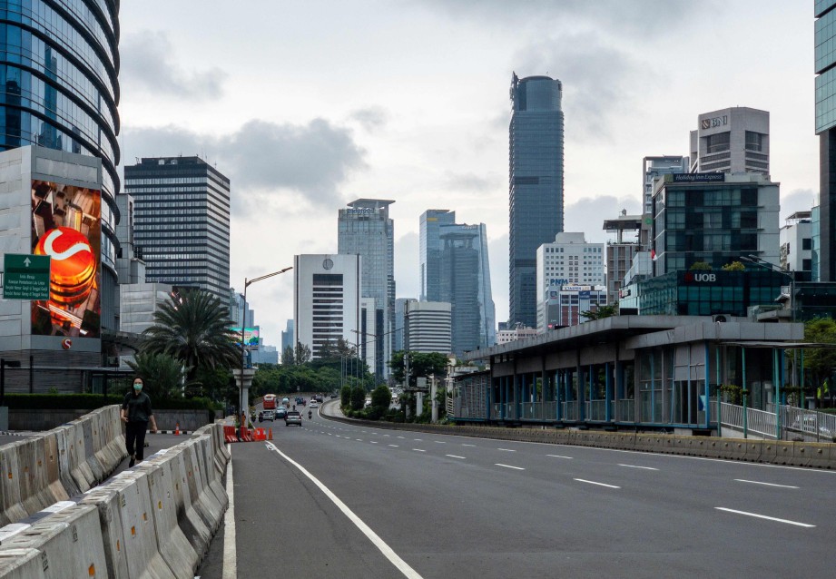GAMBAR pada 18 Mac menunjukkan Jakarta sudah lengang. FOTO AFP 