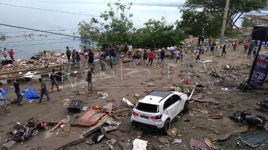 Lari Ke Bukit Banyak Mayat Di Pantai