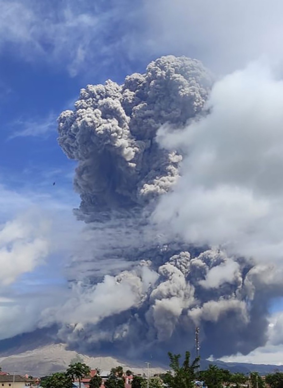 LETUSAN Gunung Sinabung, hari ini. FOTO AFP/ PVMBG 