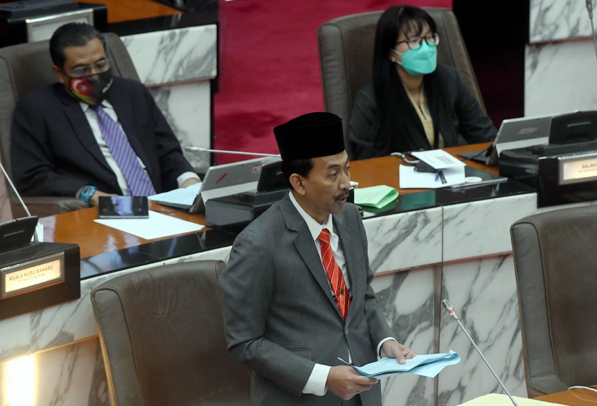 MOHD Zawawi menjawab soalan pada Mesyuarat Kedua Persidangan Penggal Kelima DUN Selangor ke-14. FOTO Bernama