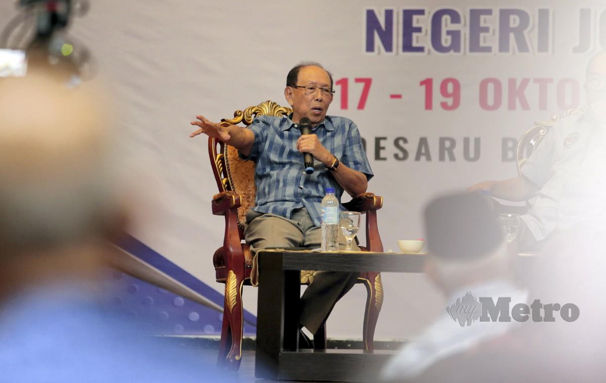 MUSA Hitam ketika  Program Bicara Tokoh Bersama Tun Musa Hitam pada Majlis Silaturahim MUBARAK. FOTO Nur Aisyah Mazalan.